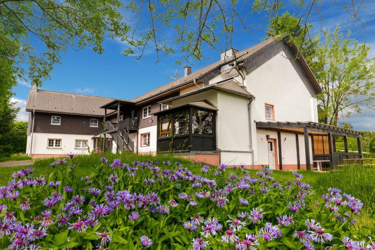 Ferienwohnung Landhaus Schnorrenberg, Welcomes you Hellenthal Exterior foto